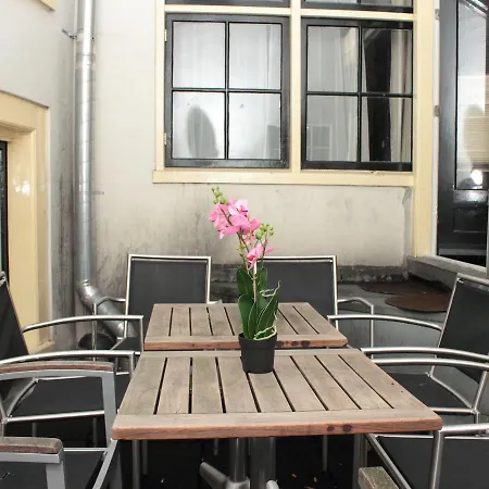 Nieuwmarkt Aparthotel *