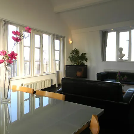Nieuwmarkt Aparthotel